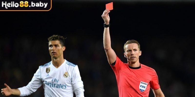 Đánh giá trọng tài bắt chính